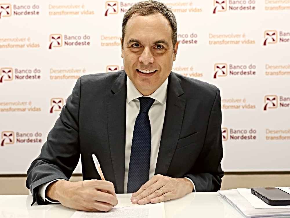 Paulo Câmara é empossado presidente do BNB com foco na ampliação do crédito