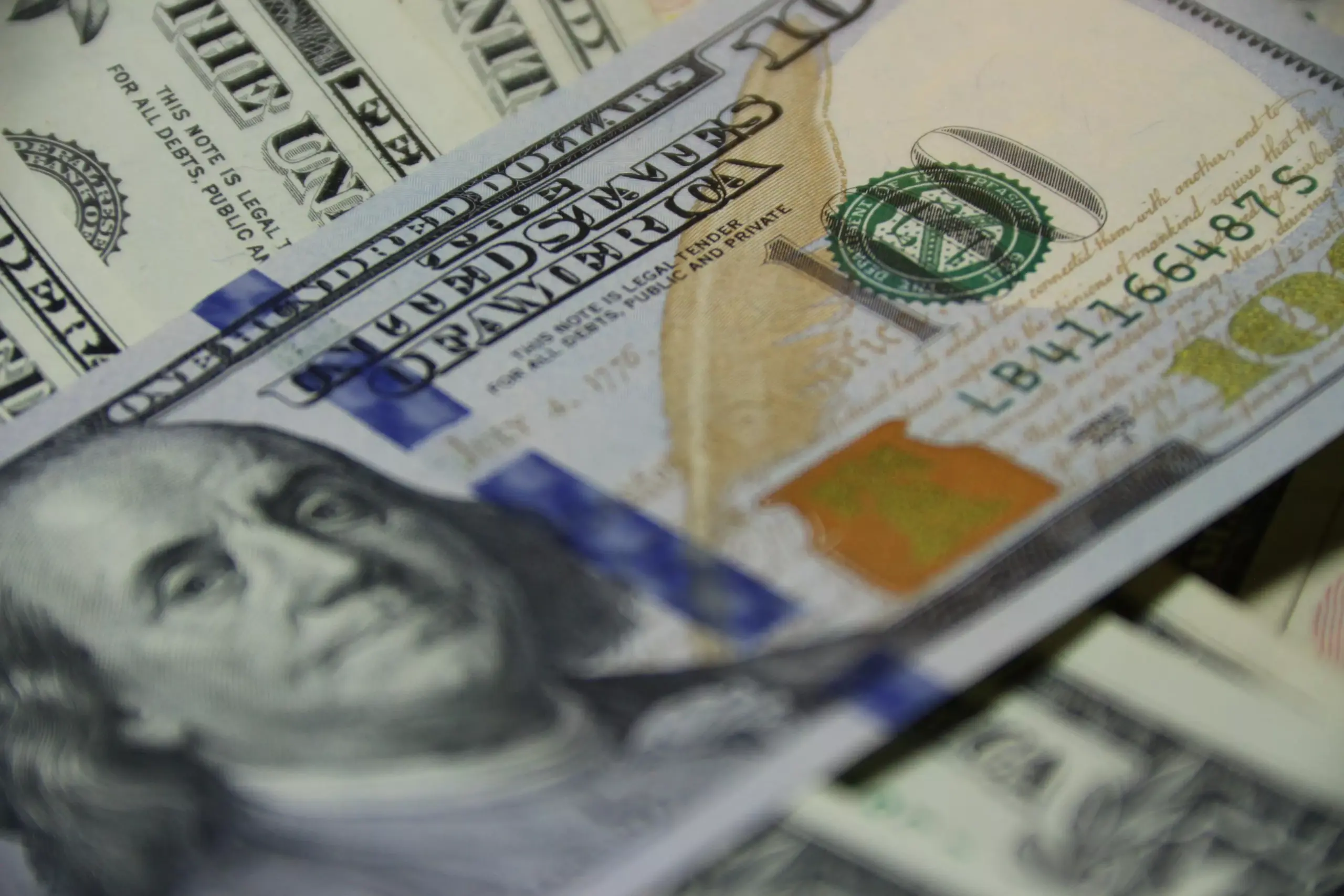 Banco Central reduz linha de dólar em US$ 5 bilhões após entrada líquida de mais de US$ 8 bilhões