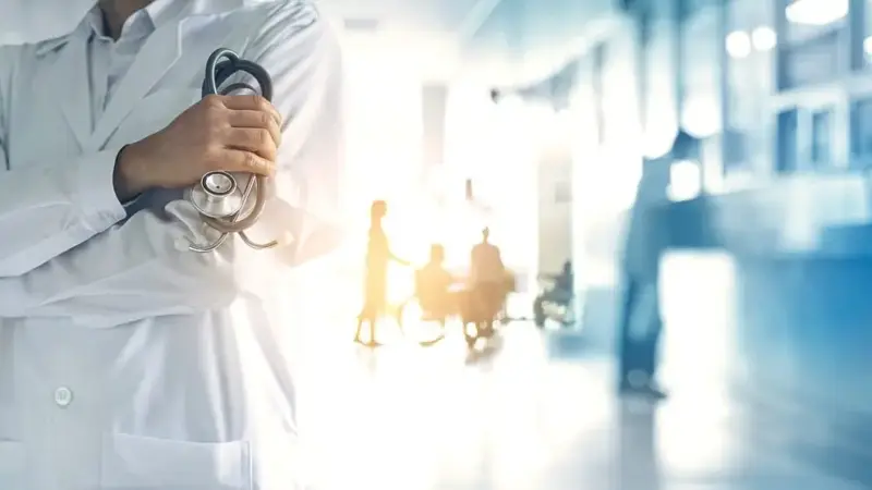Planos de saúde empresariais crescem 48% em contratos, mas média de vidas por contrato diminui