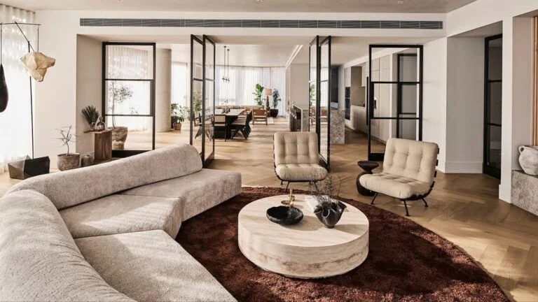Cinco vendas de alto padrão sinalizam retomada do mercado imobiliário no início de 2026
