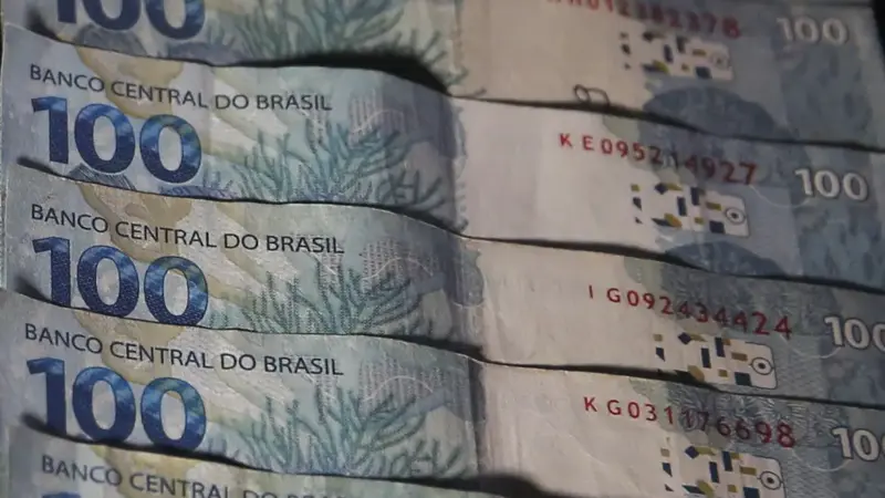 Arrecadação federal atinge R$ 222,1 bilhões em fevereiro, recorde para o mês