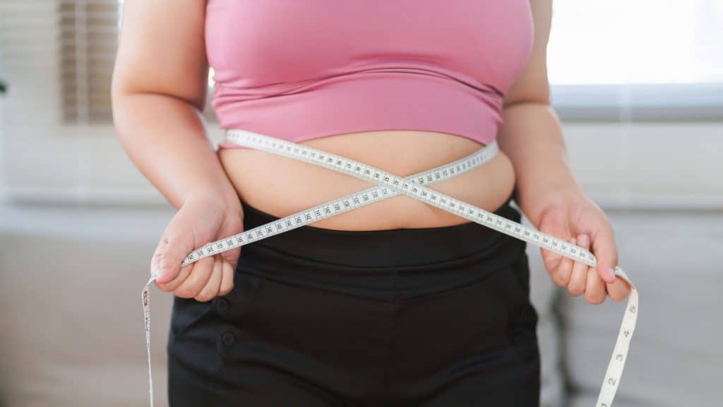 Comprimido da Eli Lilly supera semaglutida oral em teste de fase 3 e pode facilitar tratamento da obesidade