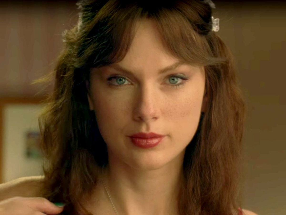 Taylor Swift divulga clipe de “Elizabeth Taylor” com montagem de imagens da atriz