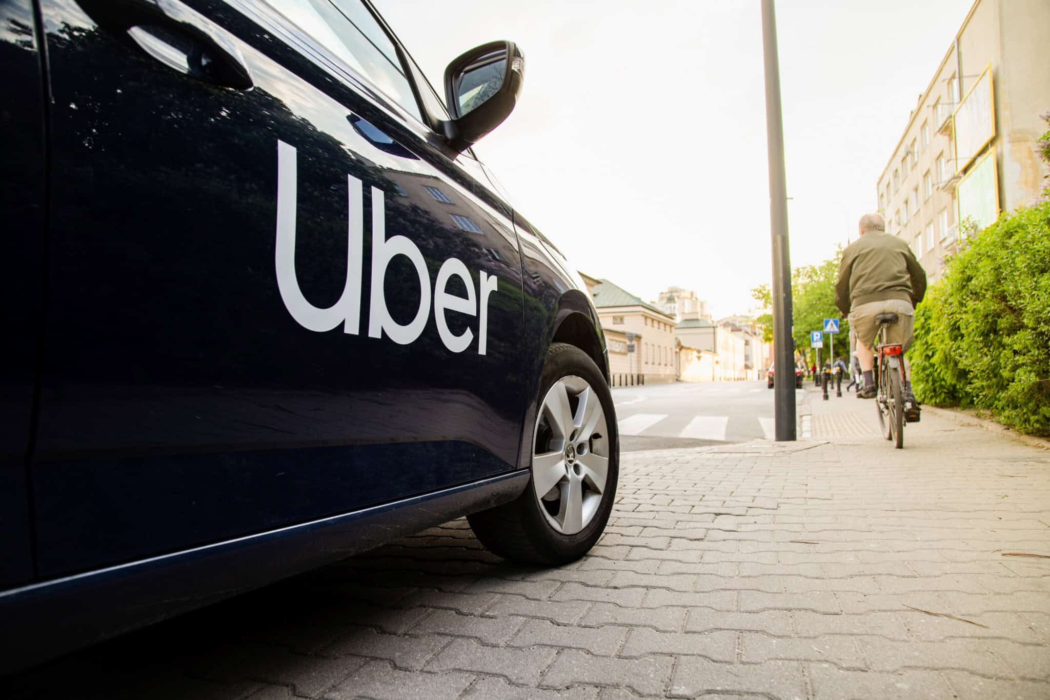 Uber e Pony.ai iniciam testes de robotáxis na Europa, com Zagreb como primeiro ponto