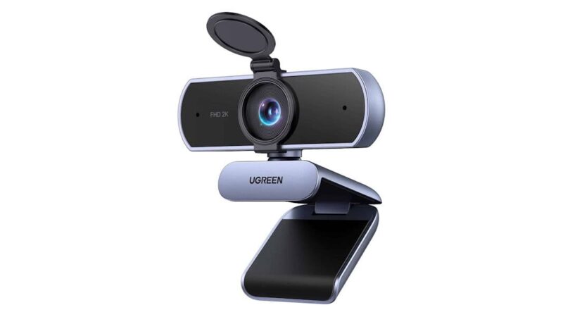 Webcam UGREEN 2K Ultra HD com microfone integrado e capa de privacidade