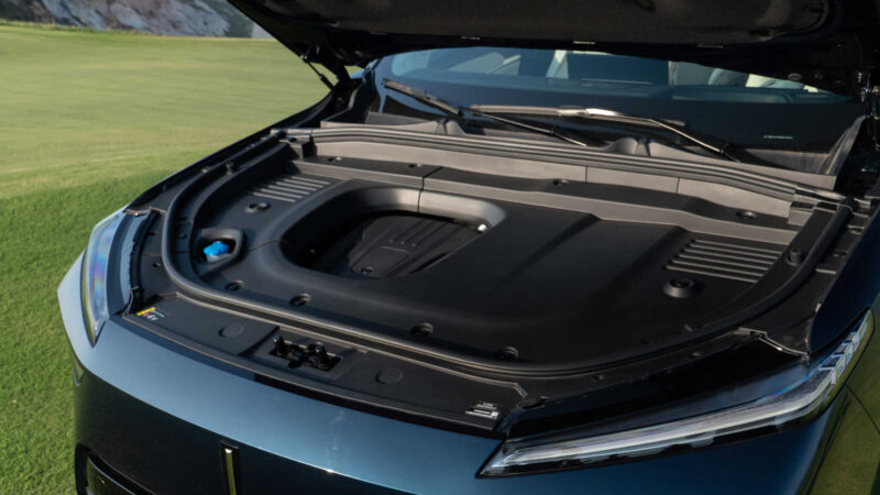 Baterias de estado sólido surgem como alternativa para tornar veículos elétricos mais seguros e eficientes