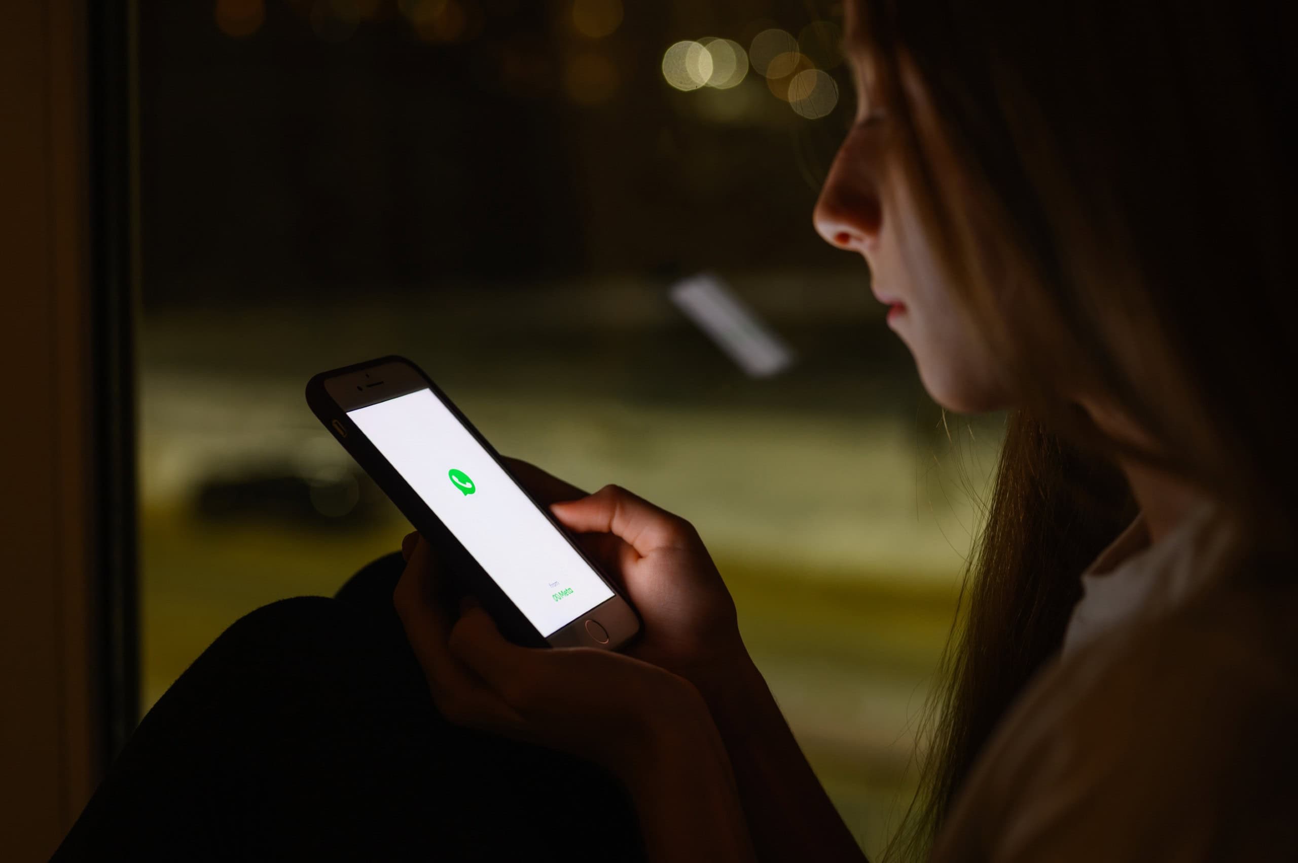 WhatsApp lança contas gerenciadas por pais para menores de 13 anos