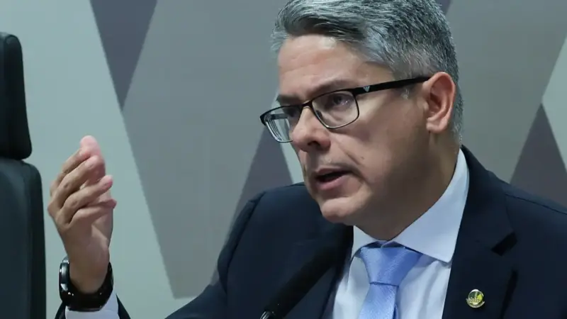 Relatório da CPI do Crime Organizado liga facções e milícias ao uso do sistema financeiro para lavagem
