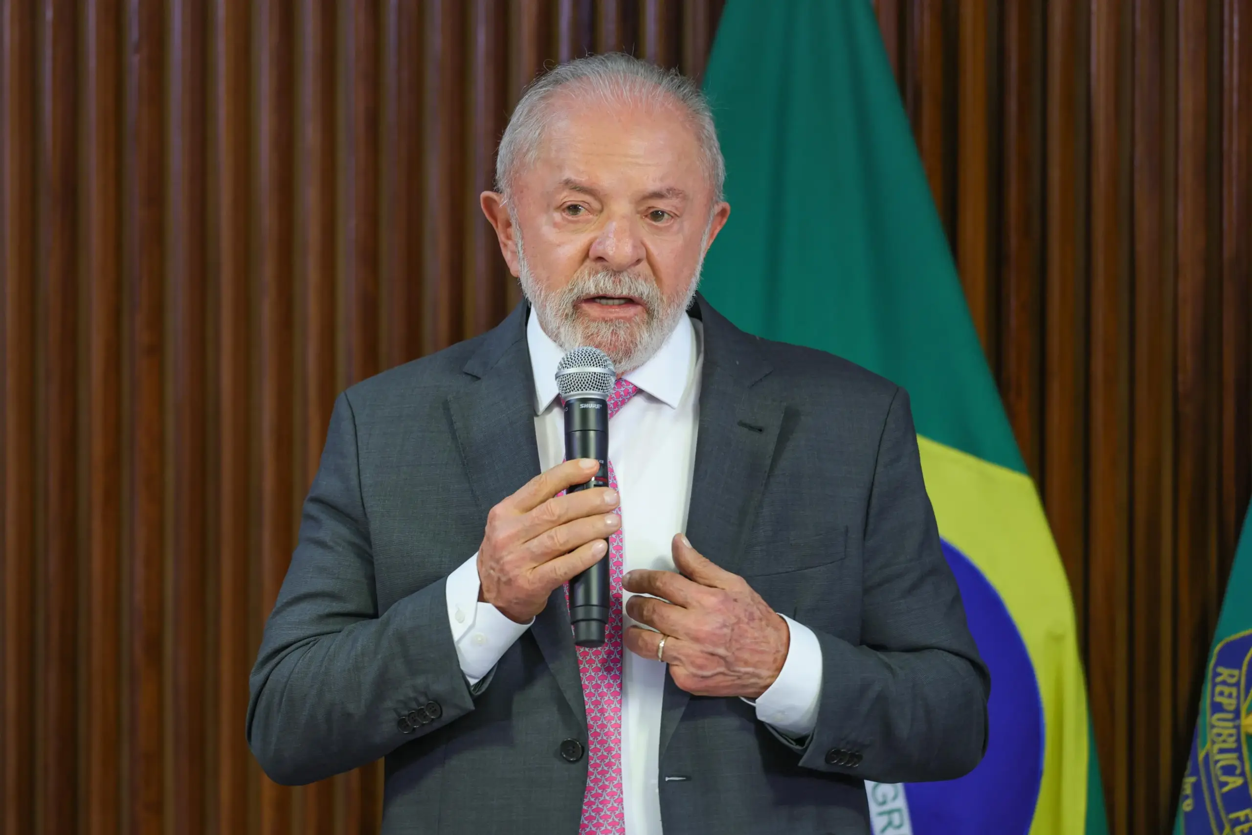 Governo encaminha ao Congresso projeto para acabar com a escala 6×1