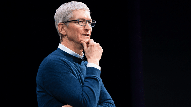 Apple anuncia transição: John Ternus será CEO e Tim Cook passa à presidência do conselho