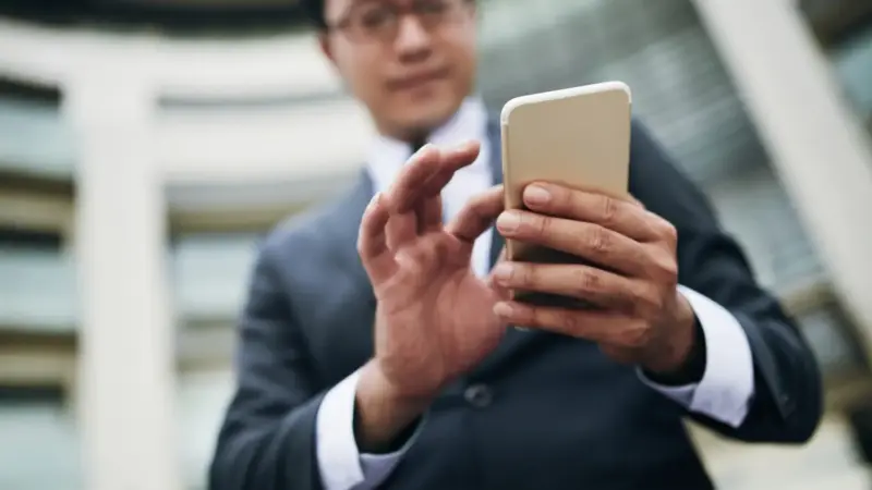 Conhecimento sobre bancos digitais dobra, com adoção maior entre os jovens