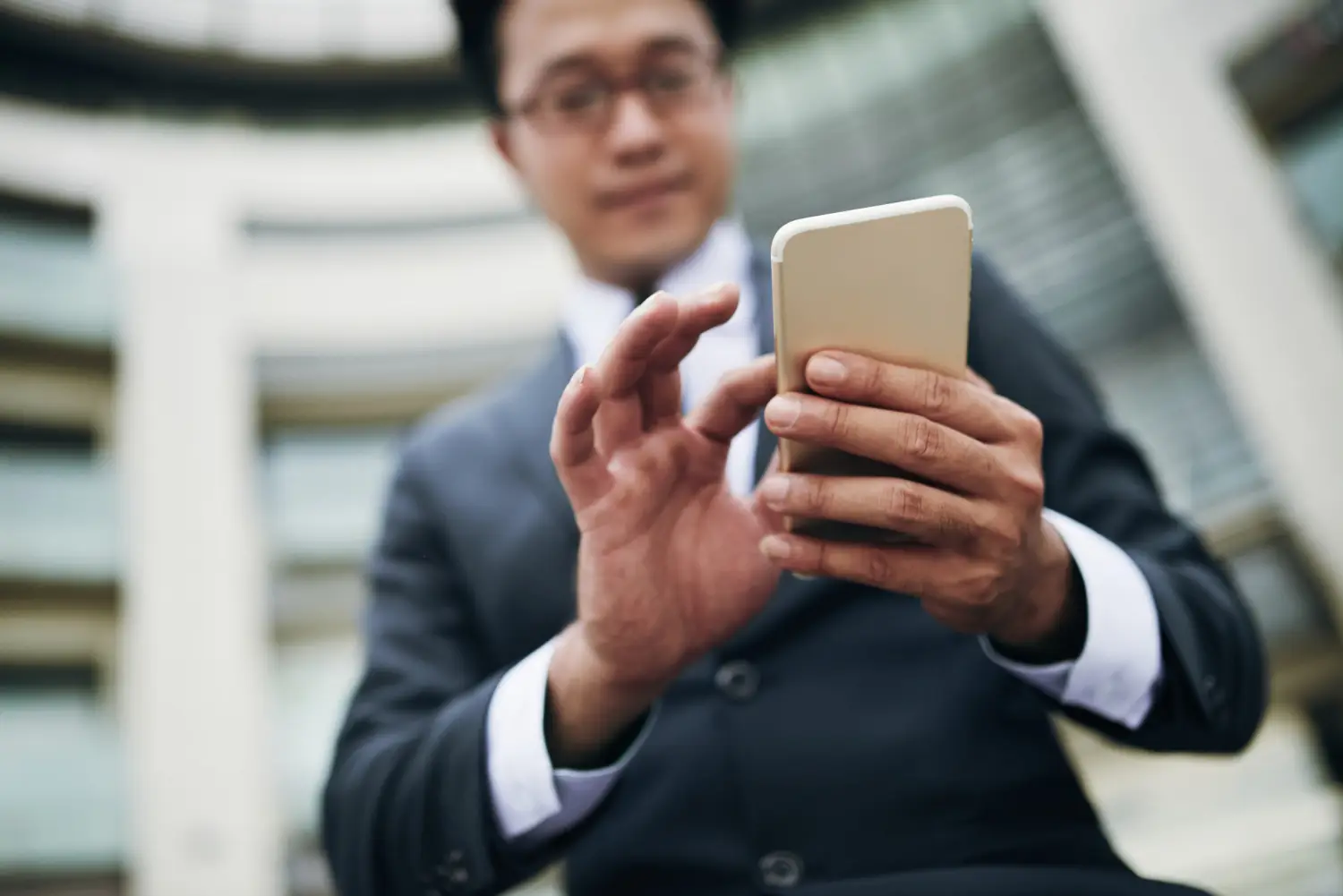Conhecimento sobre bancos digitais dobra, com adoção maior entre os jovens
