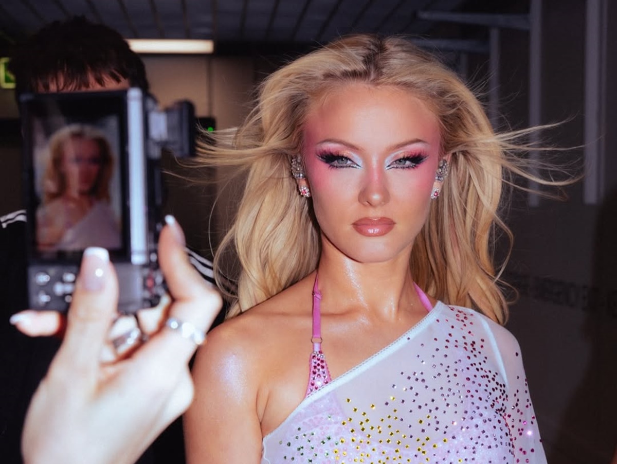 Zara Larsson diz que deixou de se interessar por posições em charts e critica foco da indústria