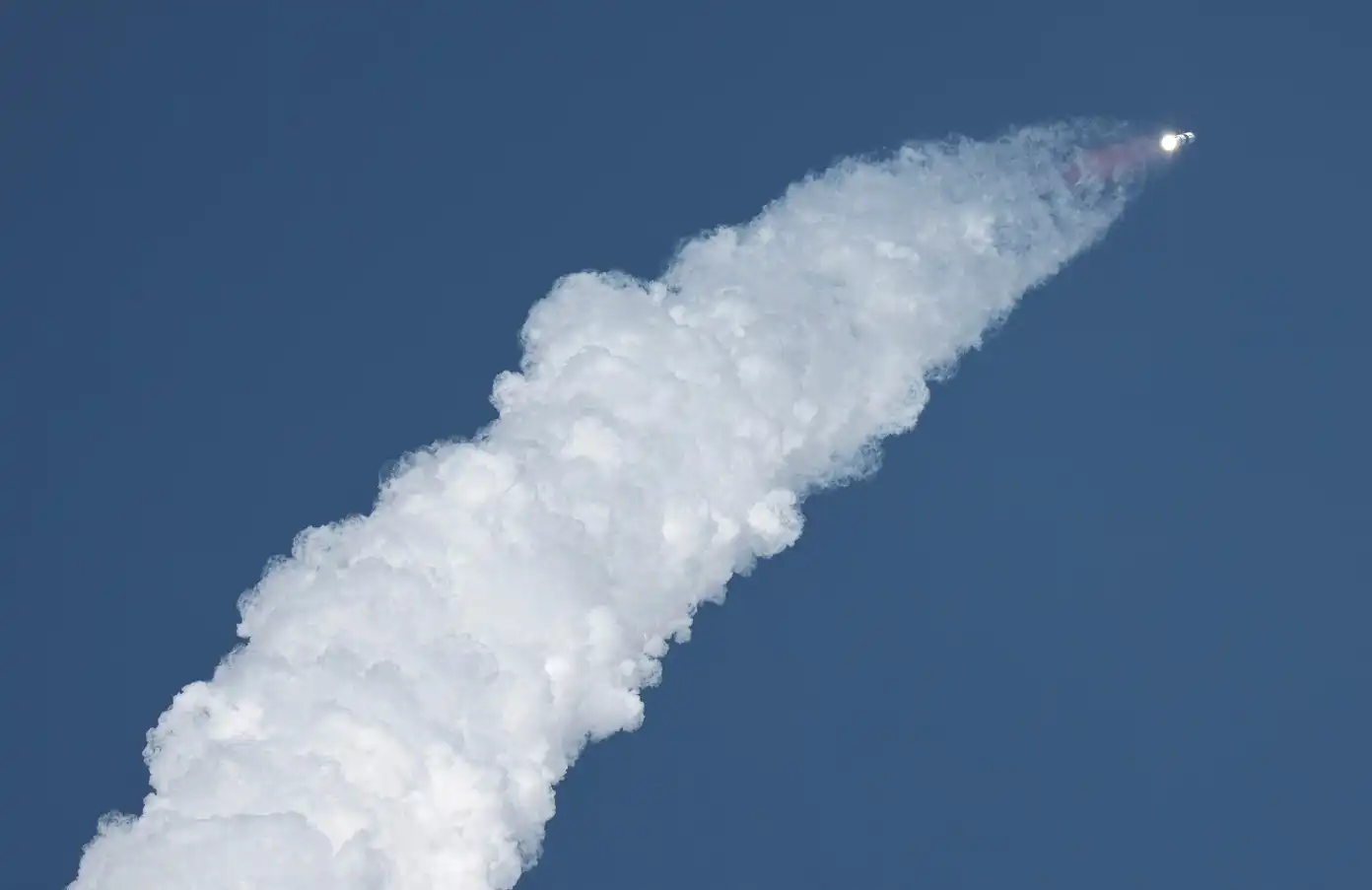 Musk e grupo de insiders manterão controle de voto da SpaceX após IPO
