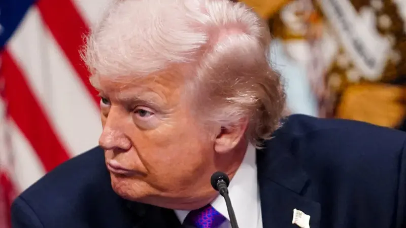 Mercados iniciam semana em alerta após ultimato de Trump ao Irã