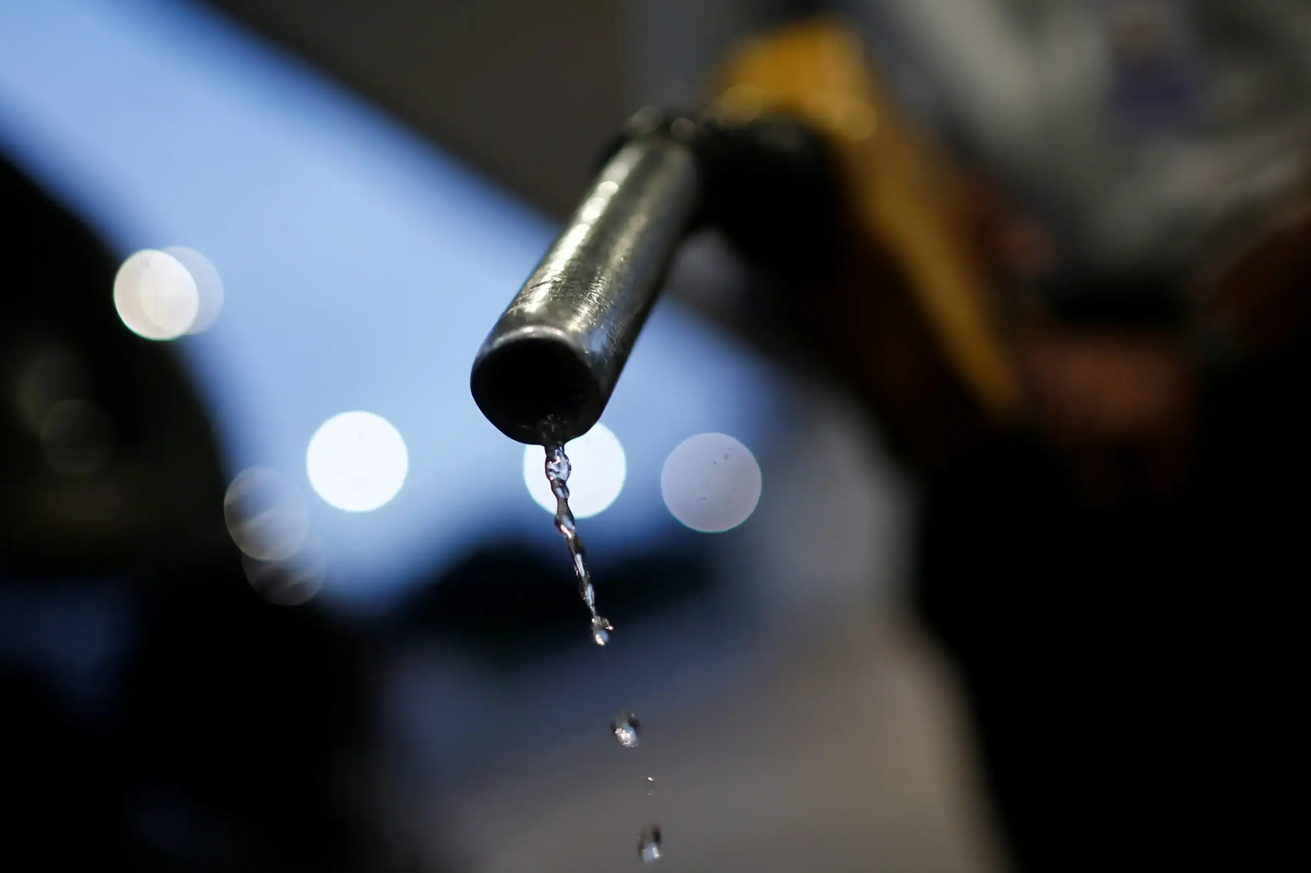 Distribuidoras resistem a subvenção do governo e ameaçam eficácia do programa para conter preços do diesel