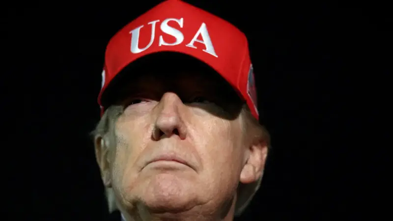 Suspeito que atacou evento com Trump teria viajado da Califórnia a Washington motivado por raiva, dizem autoridades