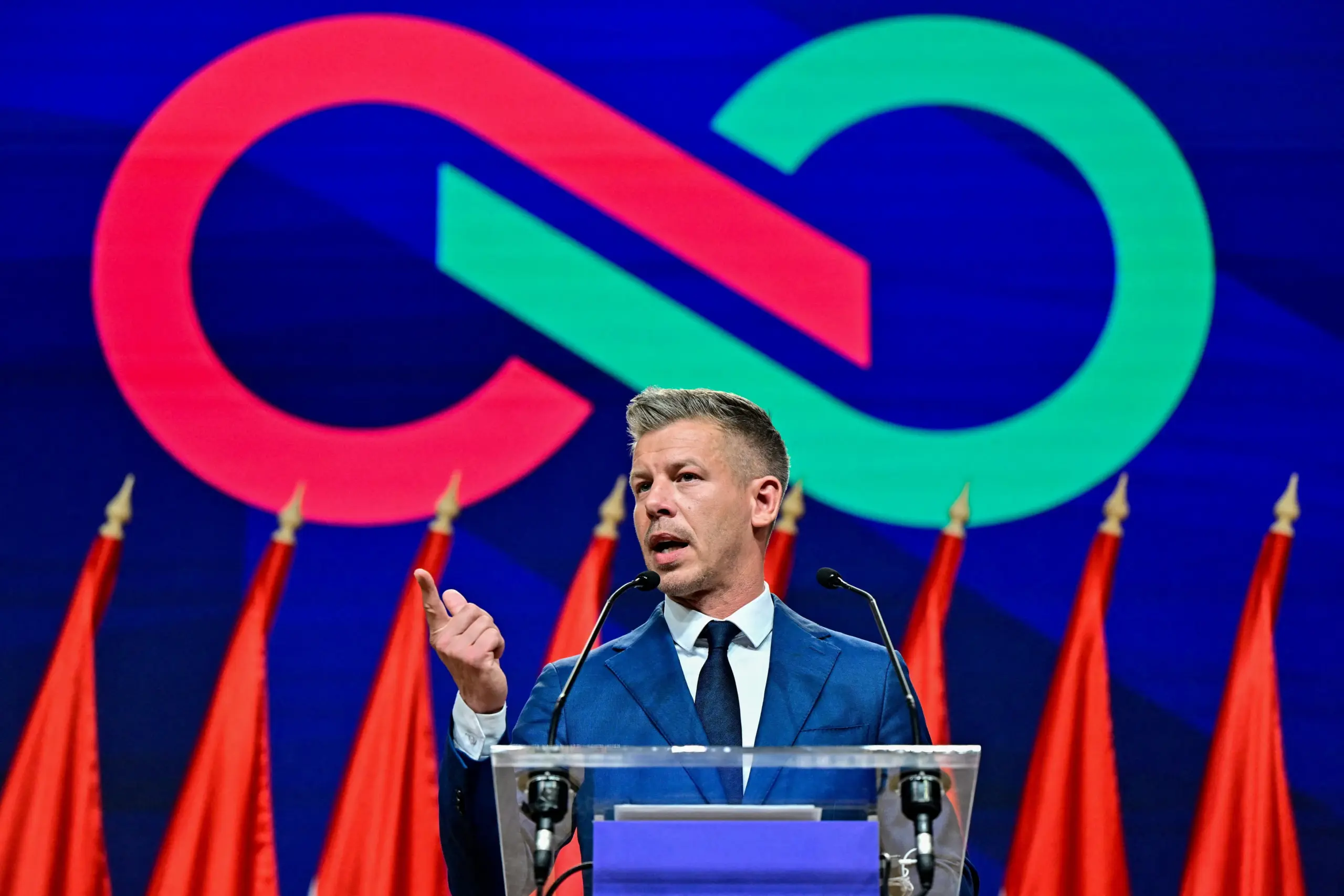 Próximo primeiro‑ministro da Hungria recomenda que investidores evitem ativos ligados a Viktor Orbán