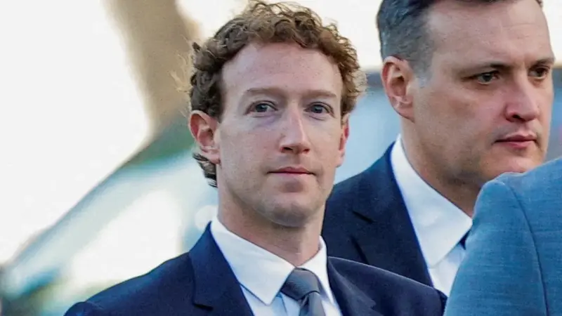 Zuckerberg relaciona demissões na