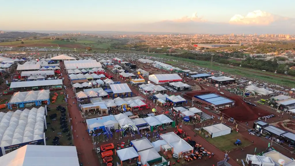 Dirigentes da Agrishow mantêm otimismo sobre feira, apesar de cenário de custos elevados e preços baixos de grãos