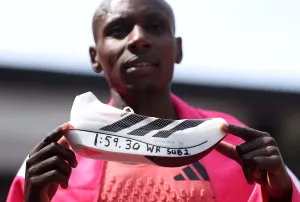 Dois homens quebram a barreira de duas horas em Londres e impulsionam Adidas