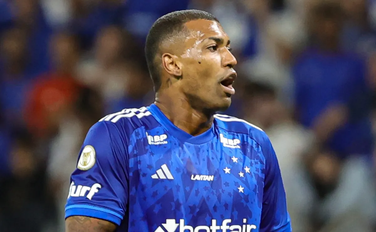 Walace perde espaço no Cruzeiro e é orientado a buscar novo clube no Brasil