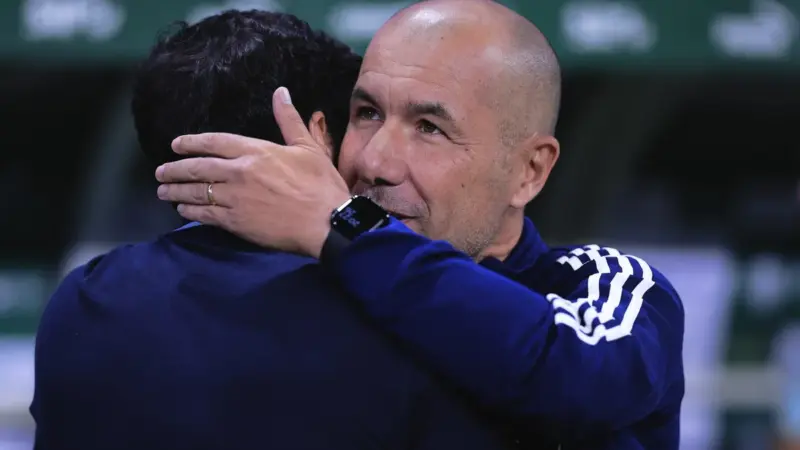 Leonardo Jardim admite clima tenso entre Flamengo e Palmeiras: “Vão tentar nos contrariar”