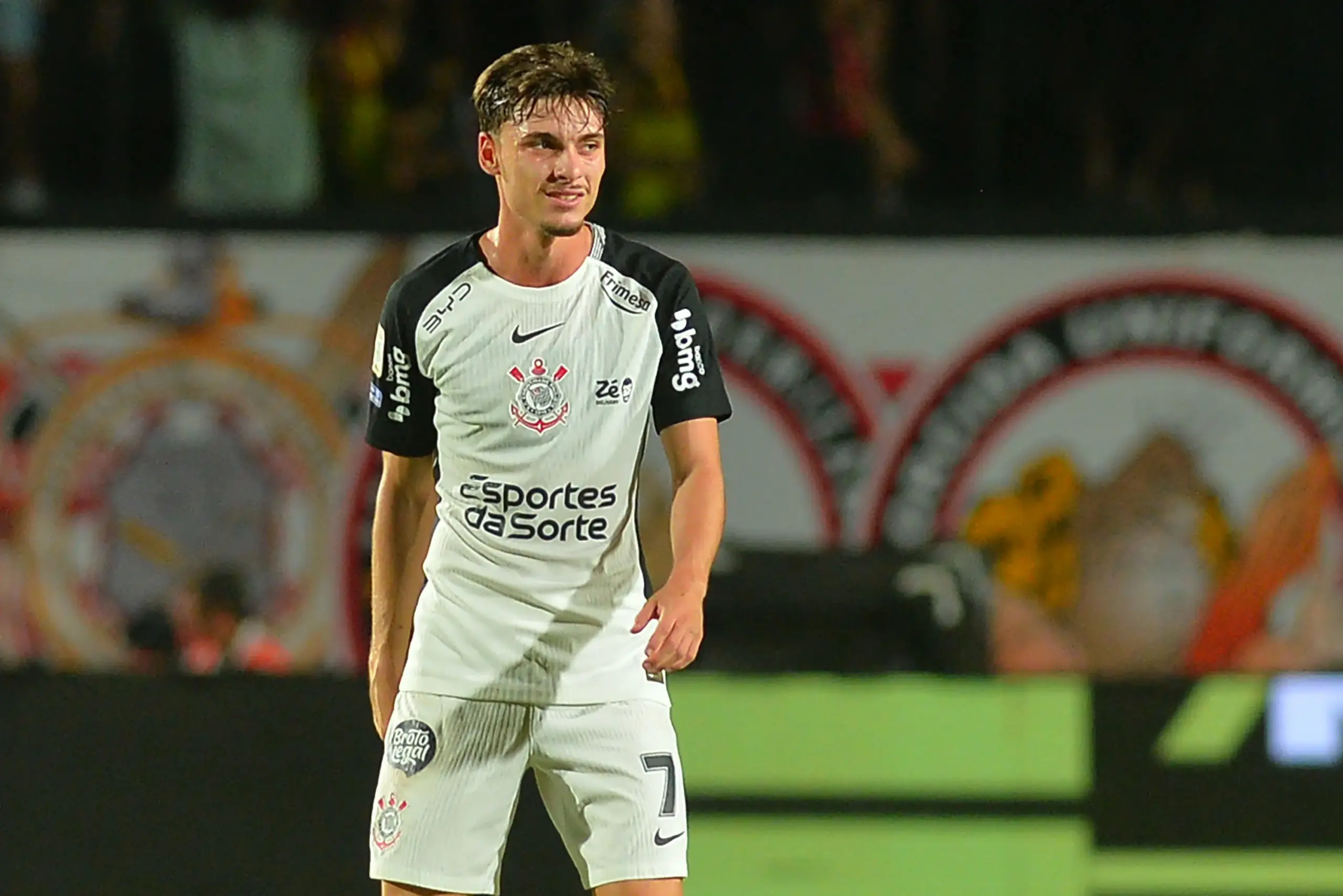 18/04/2026 — Diniz traça plano para transformar Breno Bidon em peça-chave e reativar ataque do Corinthians (transmissão: Globo)