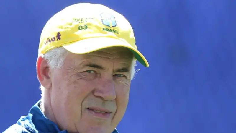 Torcedor pede convocação de Neymar a Ancelotti; técnico admite possibilidade