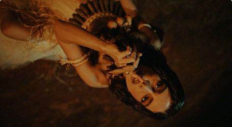 Anitta lança audiovisual de “Meia-Noite” e amplia narrativa visual de “EQUILIBRIVM”