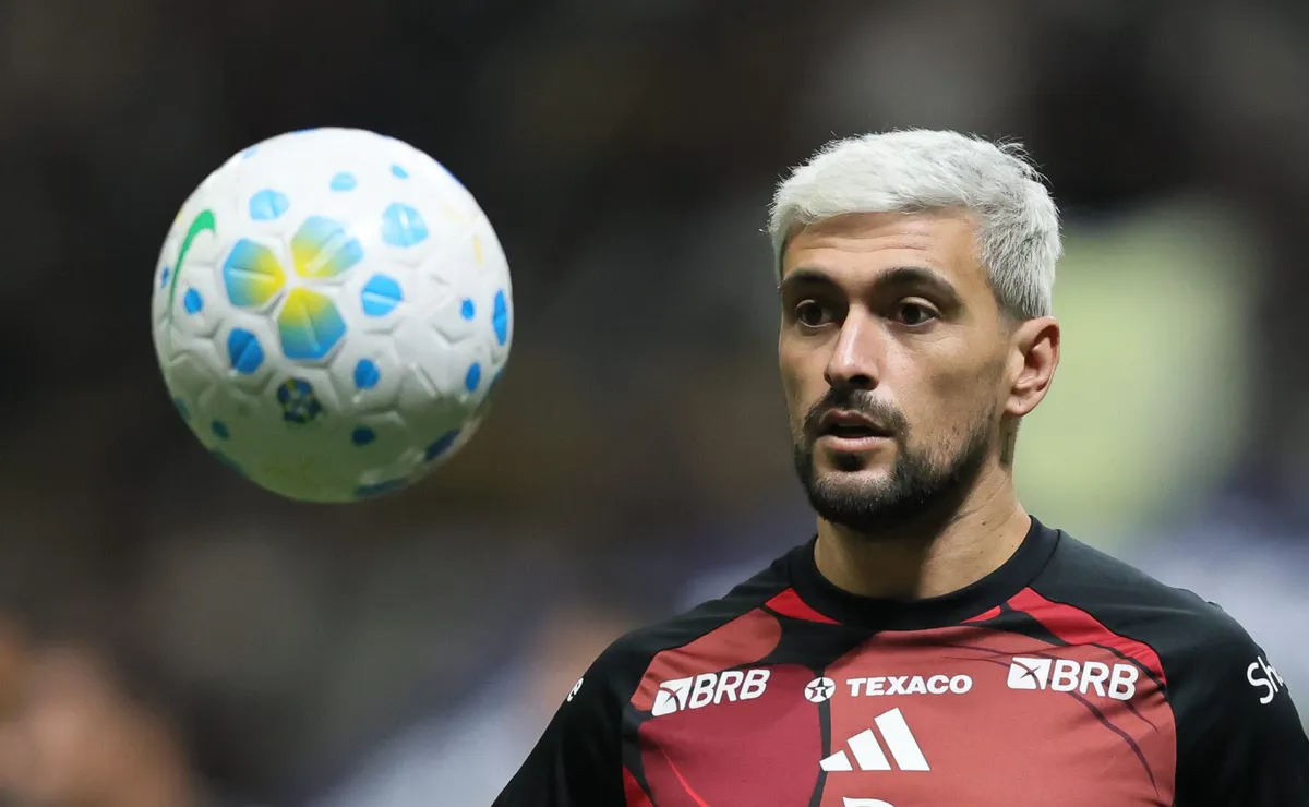 Arrascaeta vira alvo do exterior, e Flamengo só aceita venda mediante pagamento da multa de €40 milhões