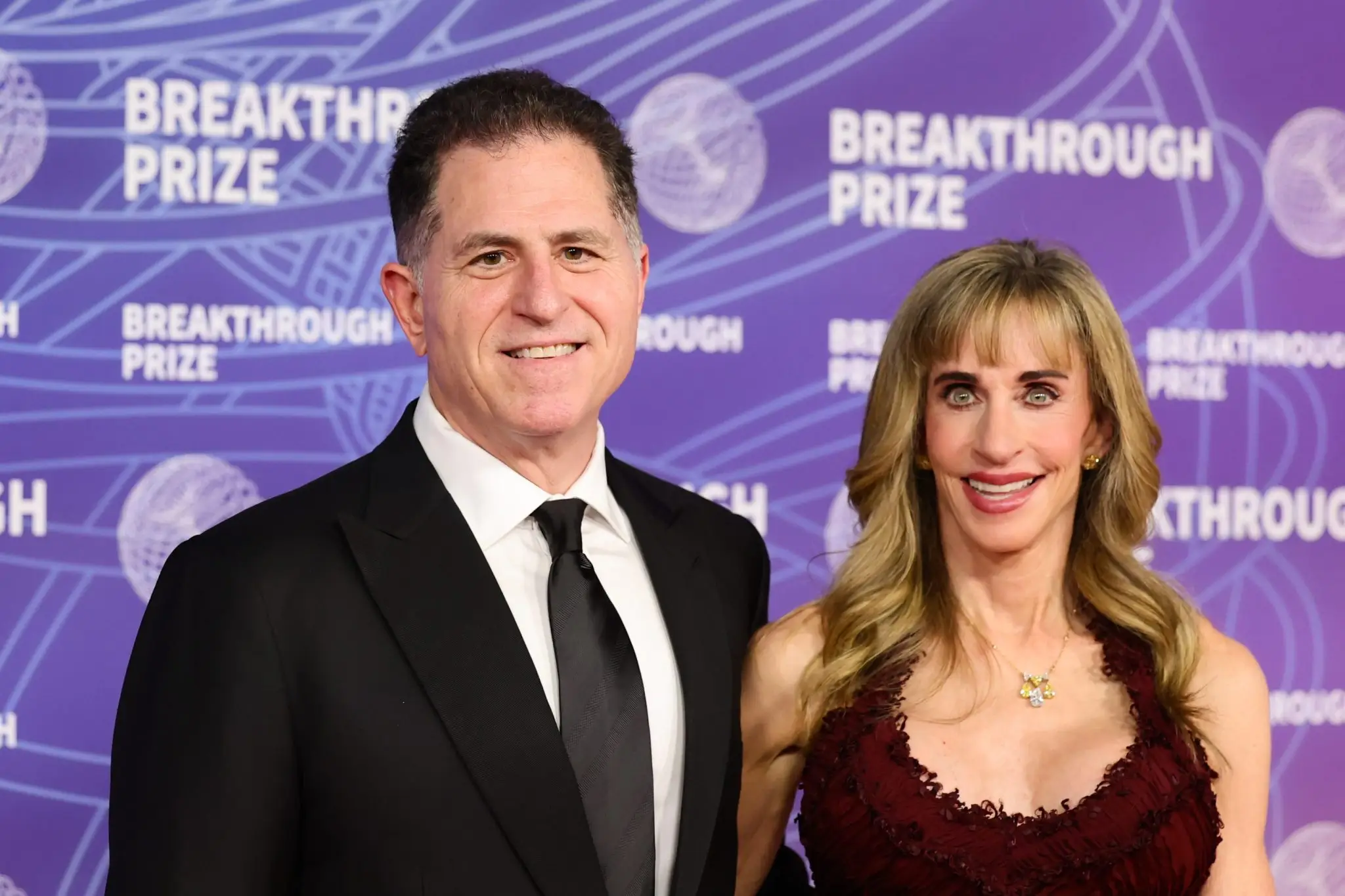 Michael Dell e esposa doam US$ 750 milhões à Universidade do Texas para centro médico voltado à IA