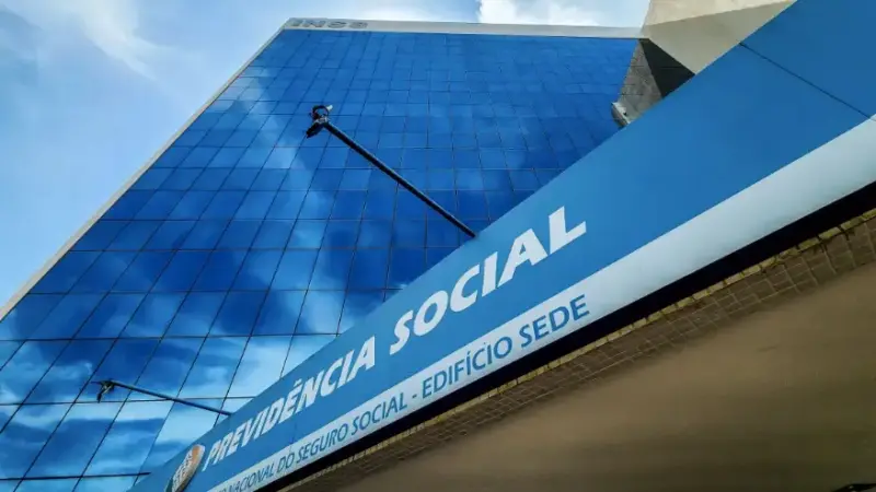 INSS restringe novos pedidos de aposentadoria, pensão e BPC enquanto houver processo aberto