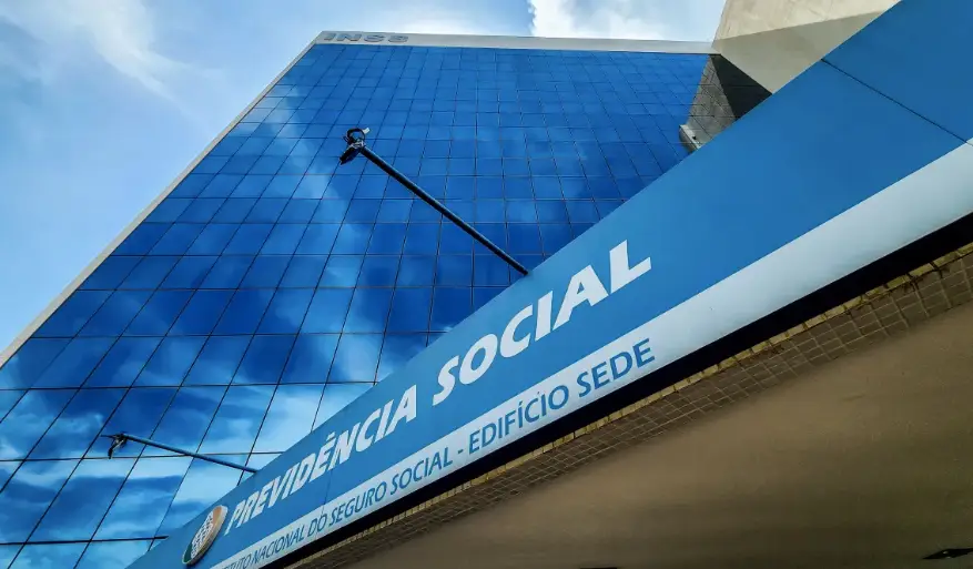 INSS restringe novos pedidos de aposentadoria, pensão e BPC enquanto houver processo aberto