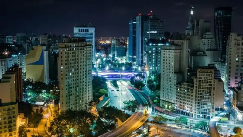 Síndico pode contratar seguro que cubra o interior dos apartamentos? Entenda limites e regras