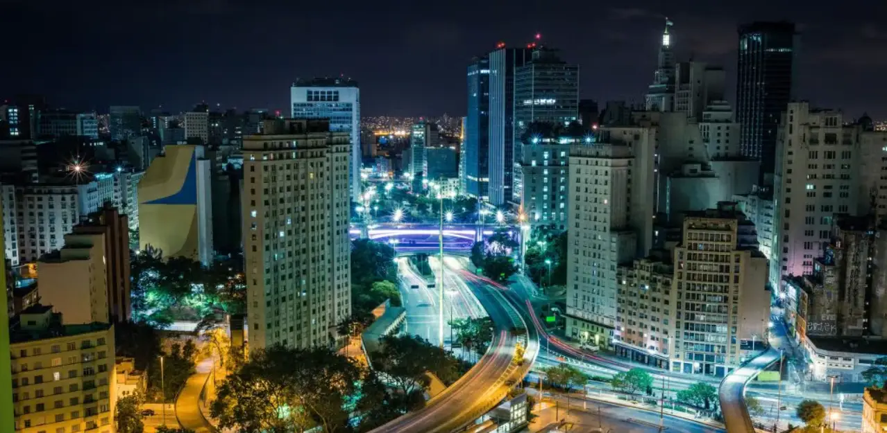 Síndico pode contratar seguro que cubra o interior dos apartamentos? Entenda limites e regras