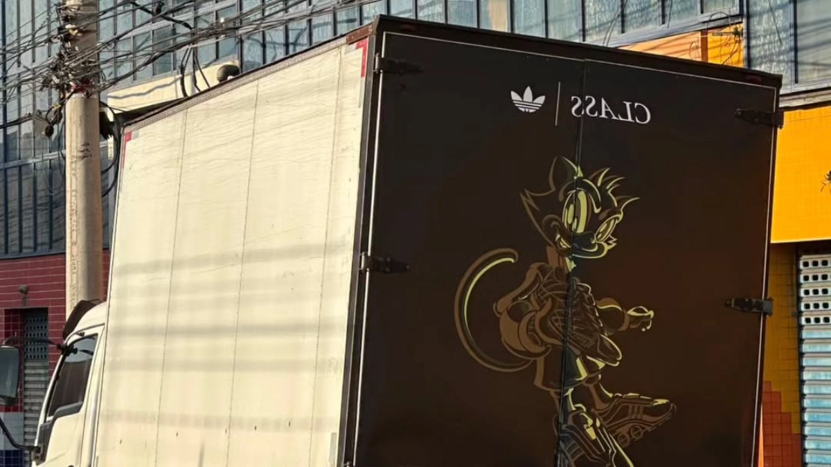 Class e adidas: imagem de caminhão alimenta rumores de colaboração