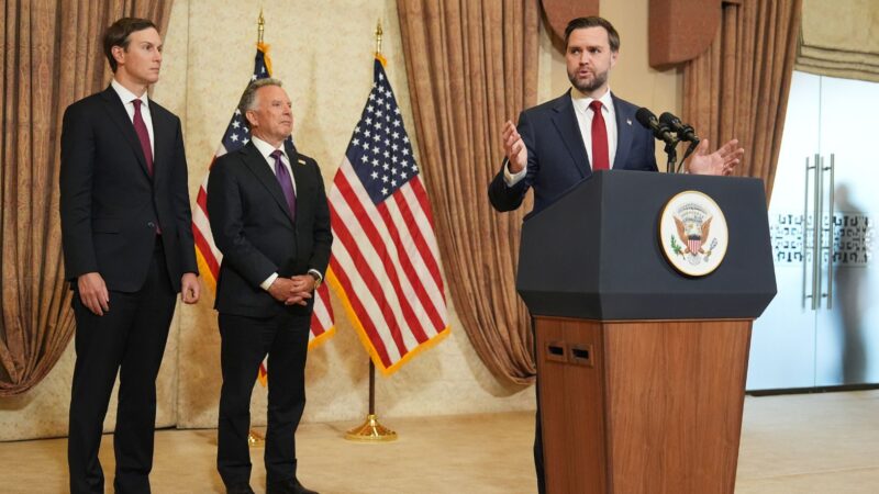 Trump anuncia bloqueio do Estreito de Ormuz após fracasso de negociações com o Irã