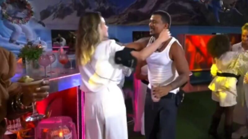 Internautas apontam flerte entre Ana Paula Renault e Xamã no BBB 26