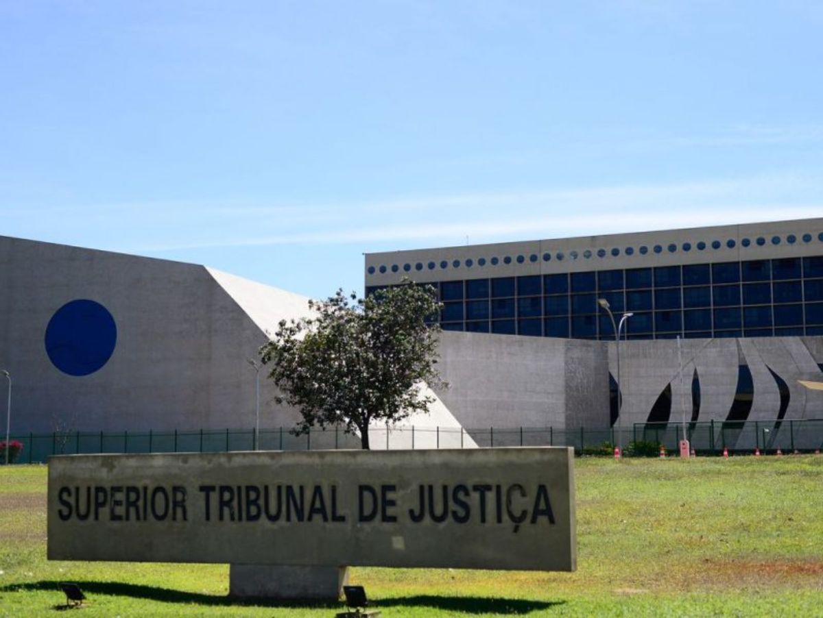 Justiça de São Paulo bloqueia site acusado de vender reproduções falsas em plataformas de streaming