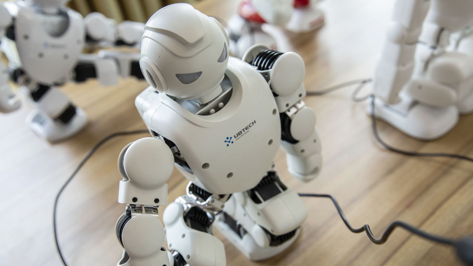 UBTech oferece até 124 milhões de yuans por cientista-chefe de IA para desenvolver robôs humanoides