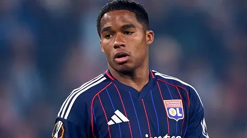 Michel Bastos defende convocação de Endrick para a Copa do Mundo após atuação decisiva pelo Lyon