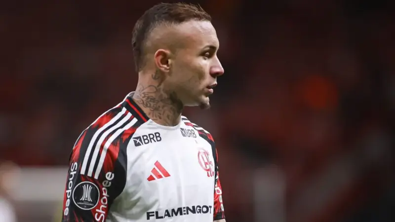 Corinthians monitora Everton Cebolinha, mas descarta avanço por causa do alto salário