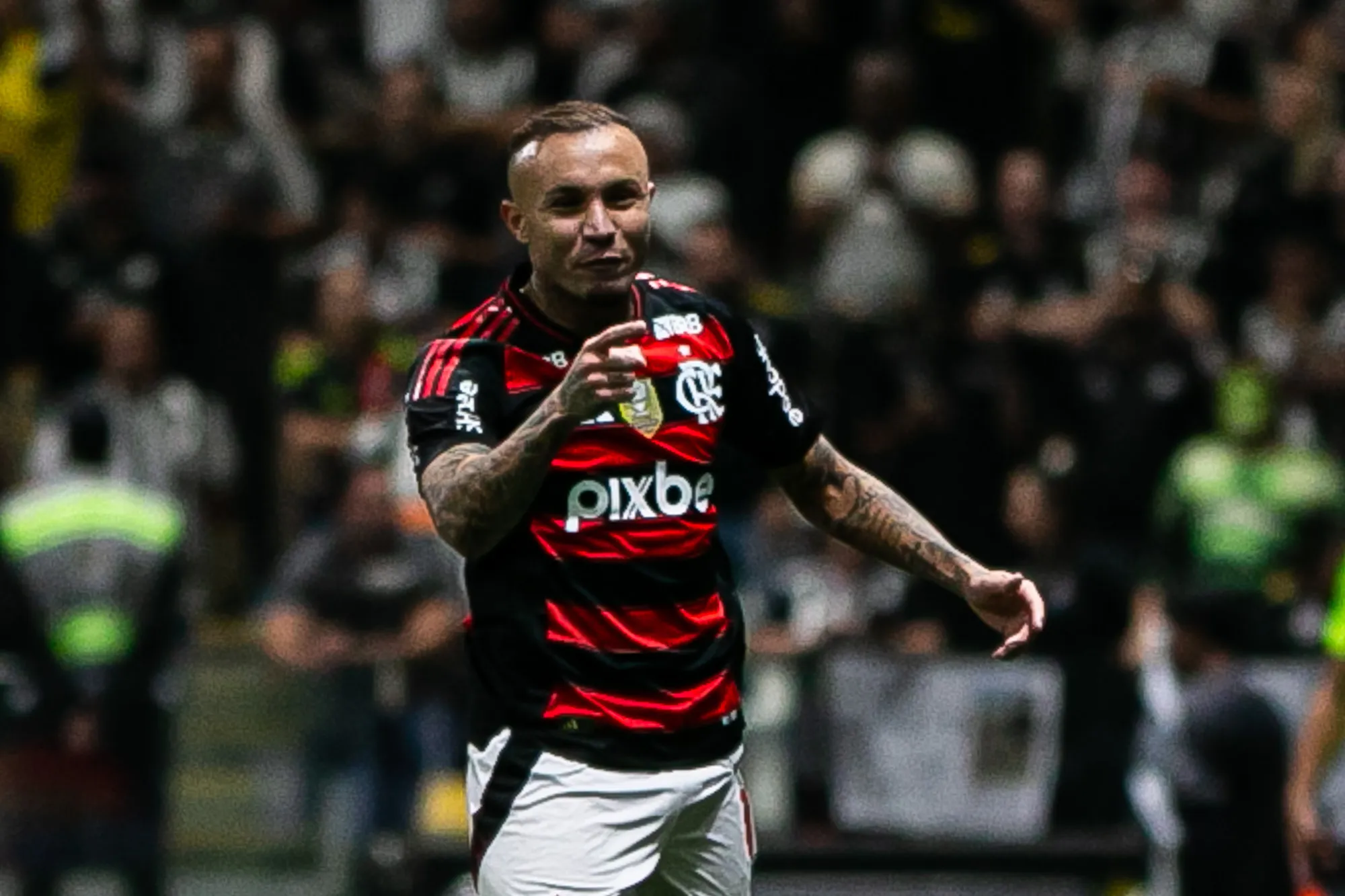 Flamengo não estabelece preço por Everton Cebolinha e acompanha movimentação do estafe