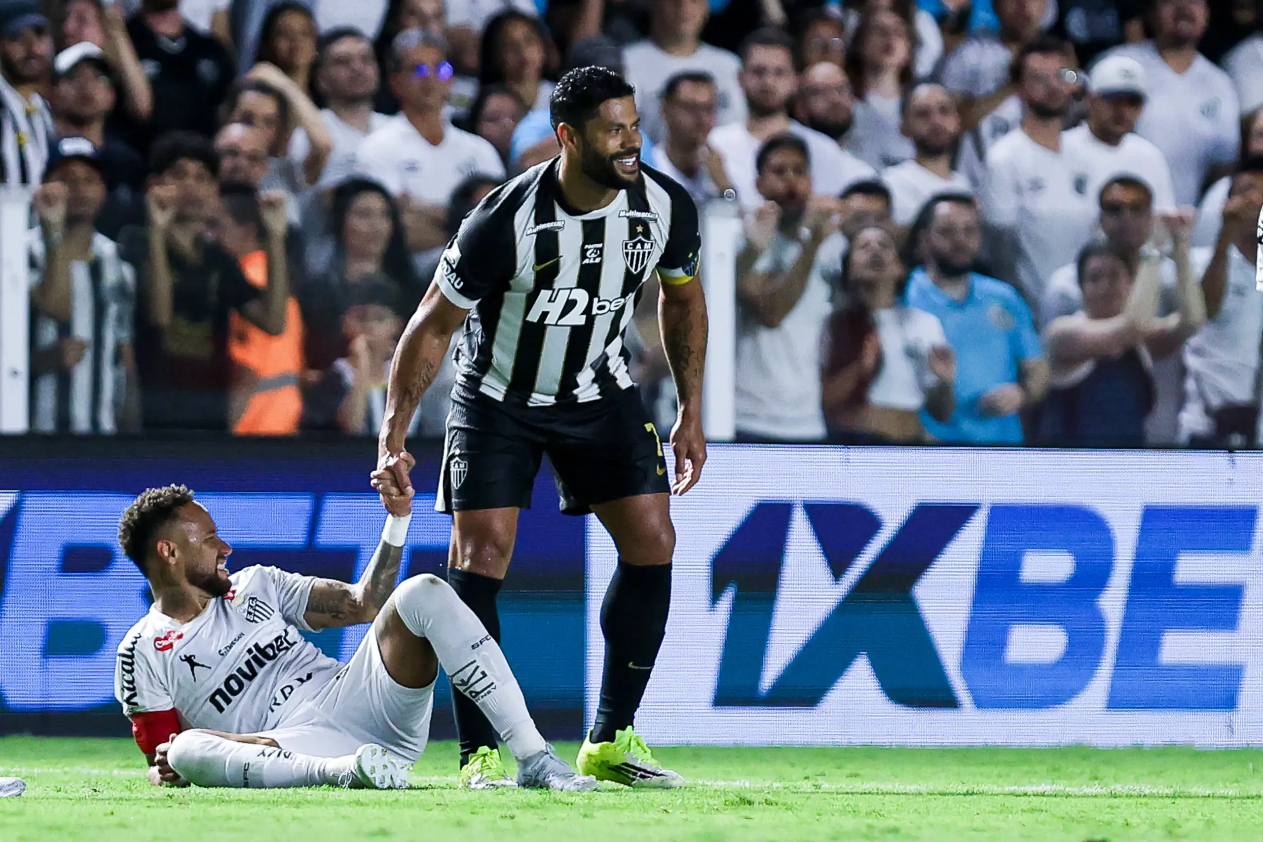 Hulk evita falar sobre Neymar e seleção após Santos 1 x 0 Atlético-MG