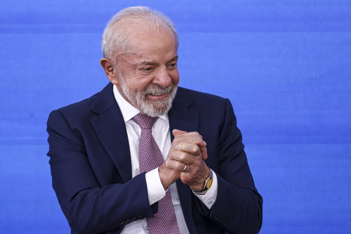 Lula ameaça reciprocidade e diz que Brasil pode expulsar agentes dos EUA após saída de delegado da PF