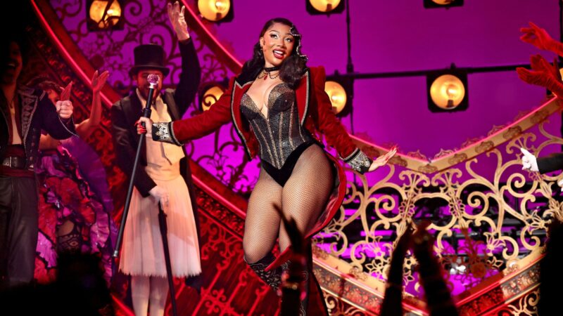 Megan Thee Stallion diz que hospitalização por exaustão extrema foi um alerta