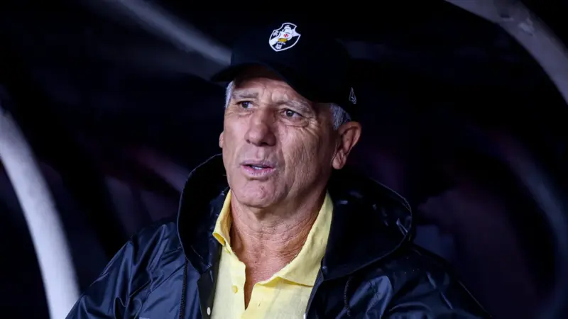 Renato Gaúcho poupa titulares e Vasco vai com time reserva contra Audax Italiano na Sul-Americana