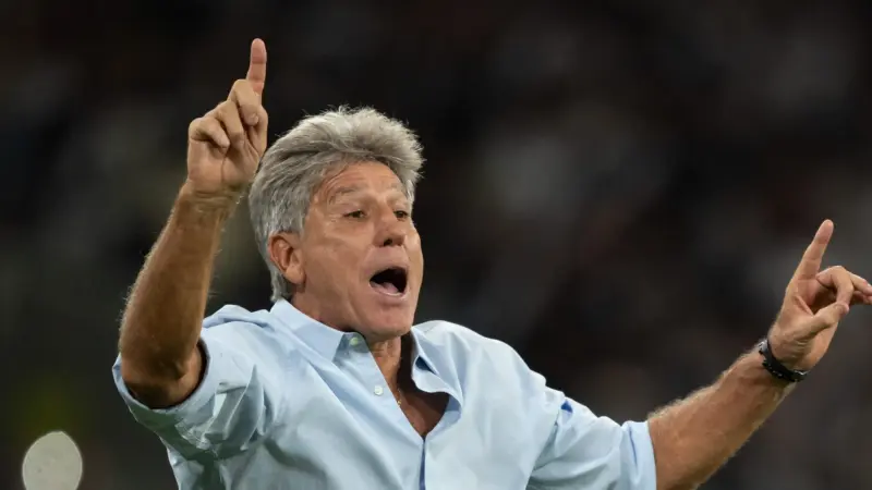 Pedrinho dá carta branca a Renato e define o Brasileirão como prioridade do Vasco