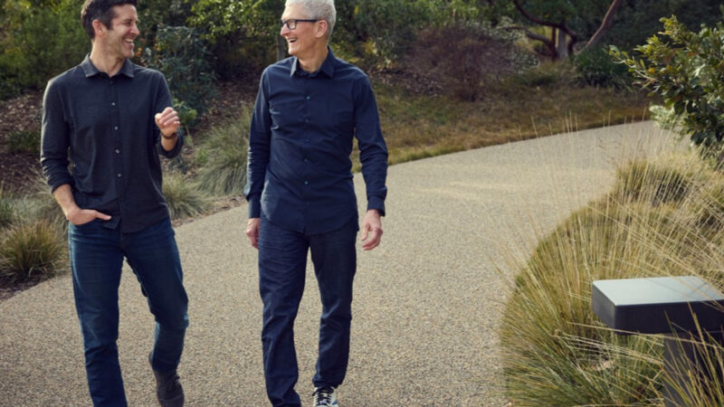 John Ternus assume como CEO da Apple em setembro; Tim Cook vira chairman após 15 anos no comando